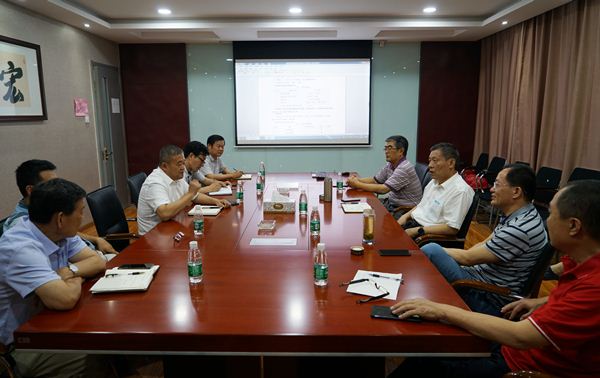 区政协主席张昭森到安博网页版集团调研