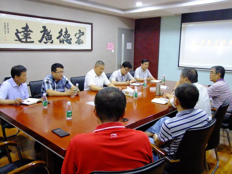 区政协主席张昭森到安博网页版集团调研