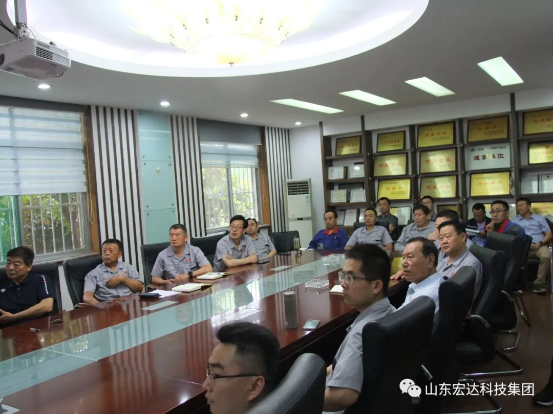回望百年路 展望新征程---安博网页版集团全体党员开展主题党日活动