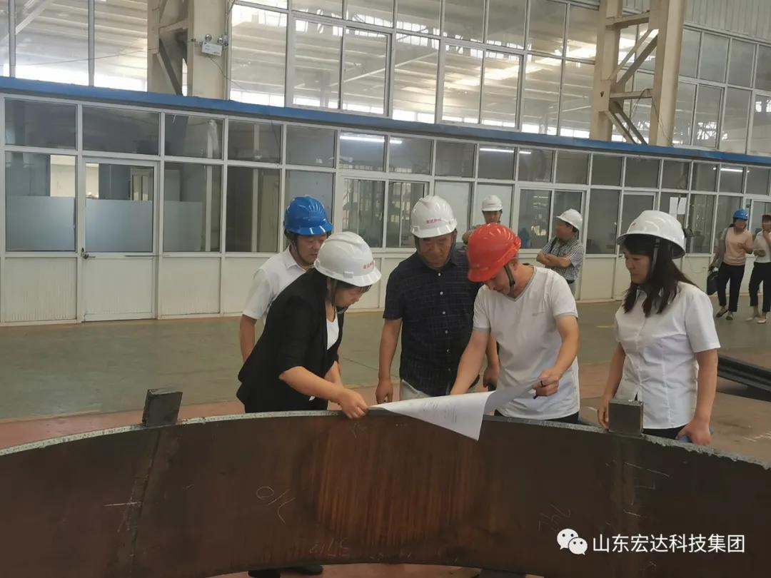市总工会副主席于虹到安博网页版集团调研